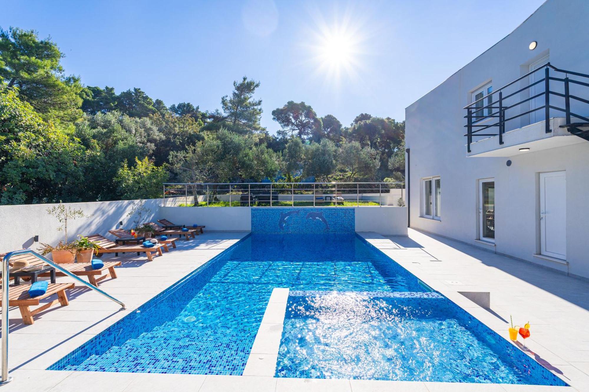 Olivila Villa *